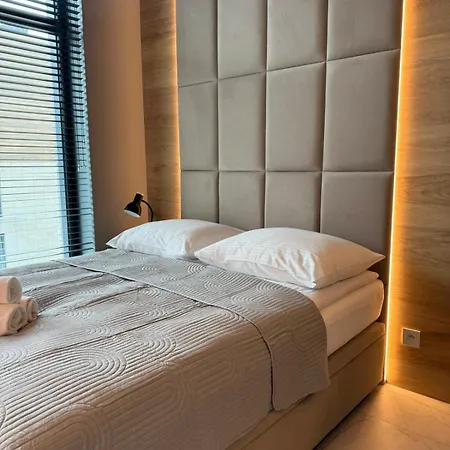 Апартаменты Easy Rent - Business Center 16a, 24h Check-in *