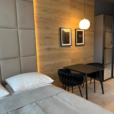 Easy Rent - Business Center 16a, 24h Check-in