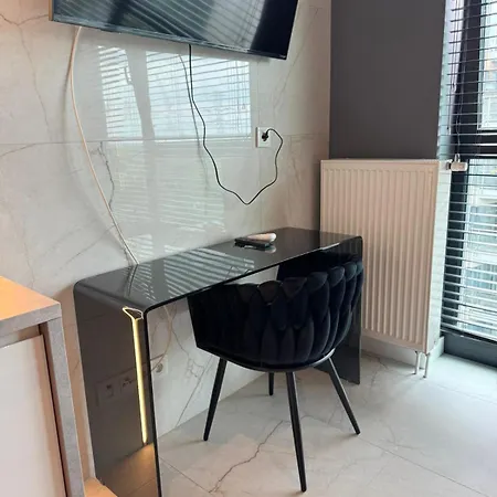 Easy Rent - Business Center 16a, 24h Check-in Апартаменты