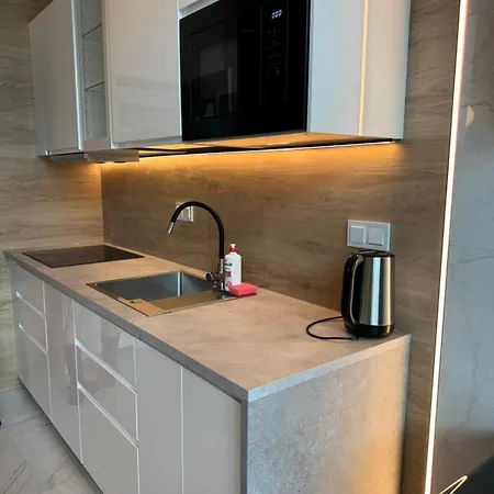 Апартаменты Easy Rent - Business Center 16a, 24h Check-in *